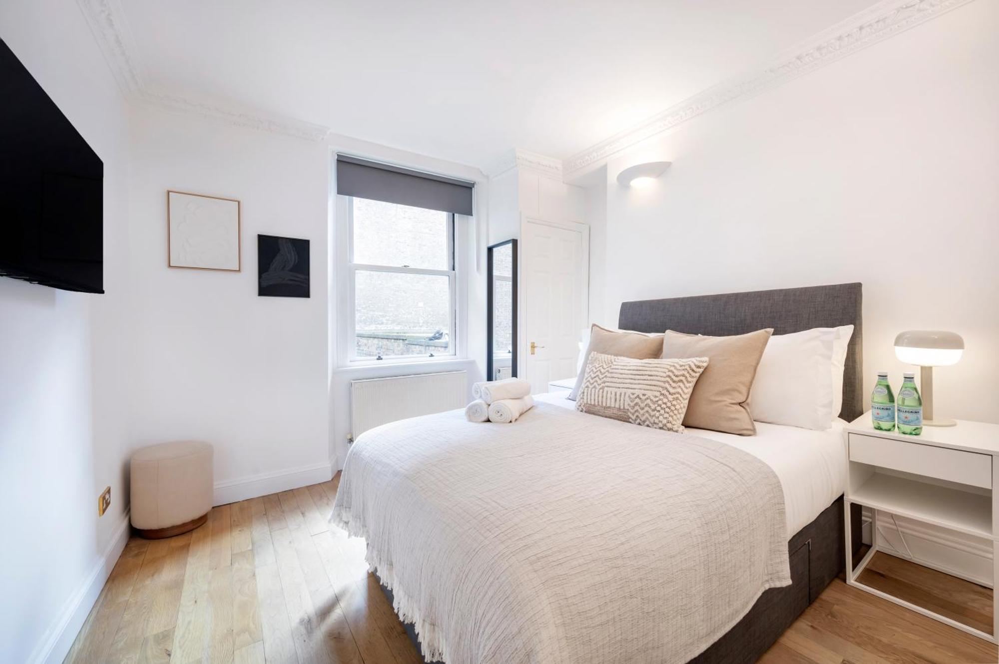 2 Bedr, 3 Beds, 1 Bath Thames, Trafalgar Sq Londra Esterno foto