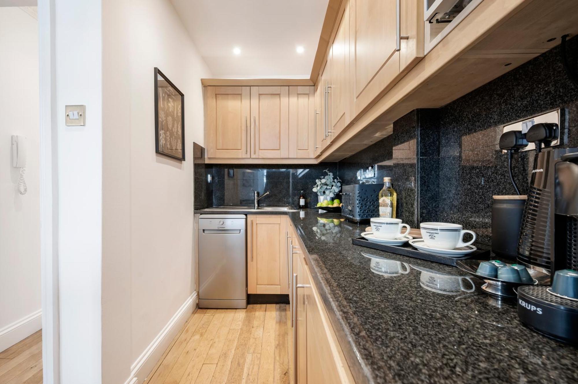 2 Bedr, 3 Beds, 1 Bath Thames, Trafalgar Sq Londra Esterno foto